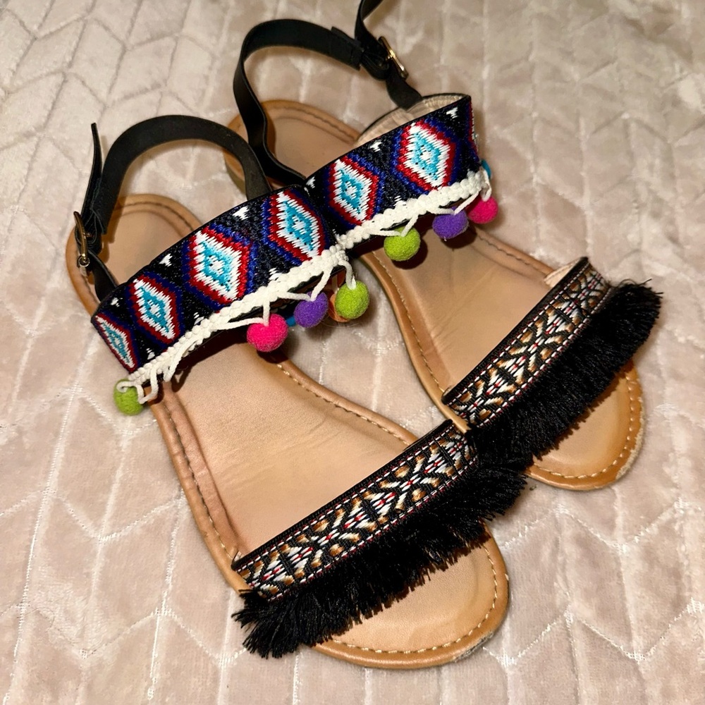 Colorful PomPom Black Sandals